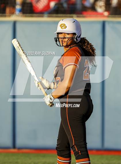 Thumbnail 3 in Clovis vs. Central (D1 CIF CS Division 1 Championship) photogallery.