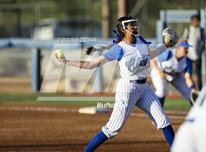 Thumbnail 2 in Clovis vs. Central (D1 CIF CS Division 1 Championship) photogallery.