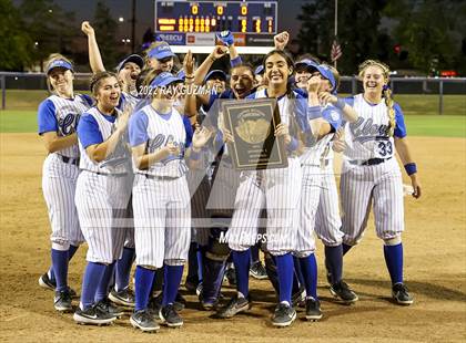 Thumbnail 2 in Clovis vs. Central (D1 CIF CS Division 1 Championship) photogallery.