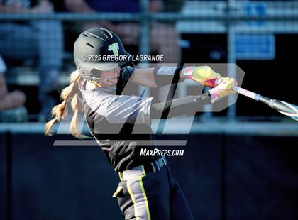 Thumbnail 1 in Forney vs Guyer (UIL 6A Softball State Semi-Final Division II) Game 1 photogallery.