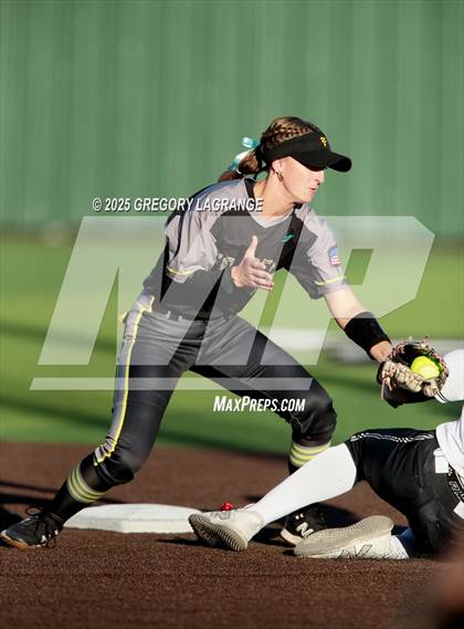 Thumbnail 3 in Forney vs Guyer (UIL 6A Softball State Semi-Final Division II) Game 1 photogallery.