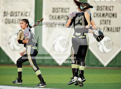 Thumbnail 1 in Forney vs Guyer (UIL 6A Softball State Semi-Final Division II) Game 1 photogallery.