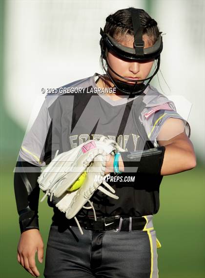Thumbnail 1 in Forney vs Guyer (UIL 6A Softball State Semi-Final Division II) Game 1 photogallery.