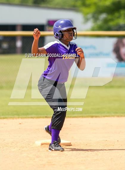 Thumbnail 2 in Tarboro vs. West Carteret photogallery.