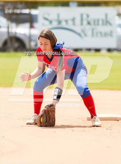 Thumbnail 3 in Tarboro vs. West Carteret photogallery.