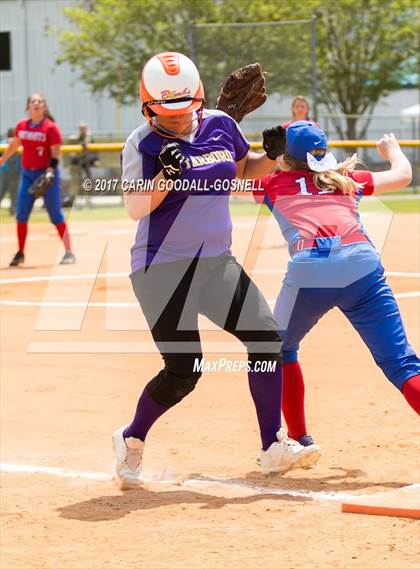 Thumbnail 2 in Tarboro vs. West Carteret photogallery.