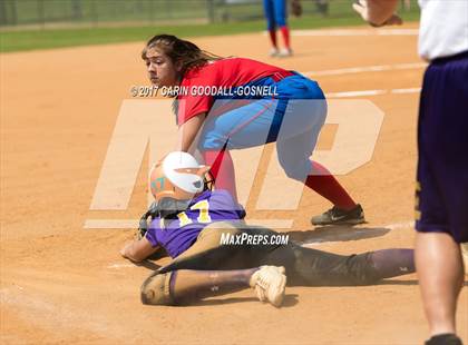 Thumbnail 3 in Tarboro vs. West Carteret photogallery.