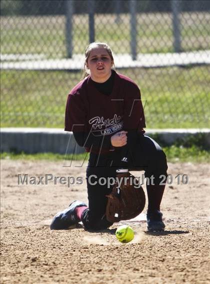 Thumbnail 1 in Hudson vs. Joshua (Brewer Tournament) photogallery.
