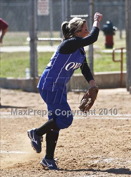 Thumbnail 1 in Hudson vs. Joshua (Brewer Tournament) photogallery.