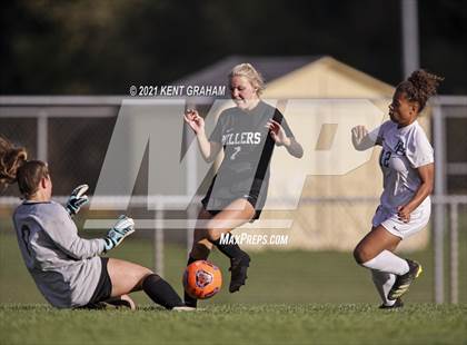 Thumbnail 2 in Noblesville vs Pendleton Heights  (IHSAA Hamilton Southeastern Sectional Semifinal) photogallery.