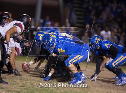 Thumbnail 3 in Bishop Amat vs Oaks Christian photogallery.