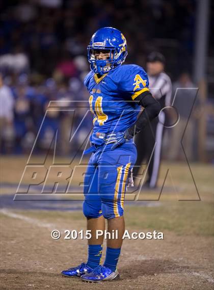 Thumbnail 3 in Bishop Amat vs Oaks Christian photogallery.