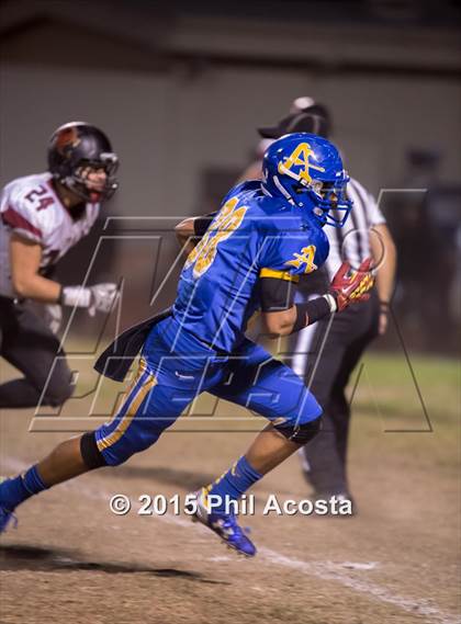Thumbnail 3 in Bishop Amat vs Oaks Christian photogallery.
