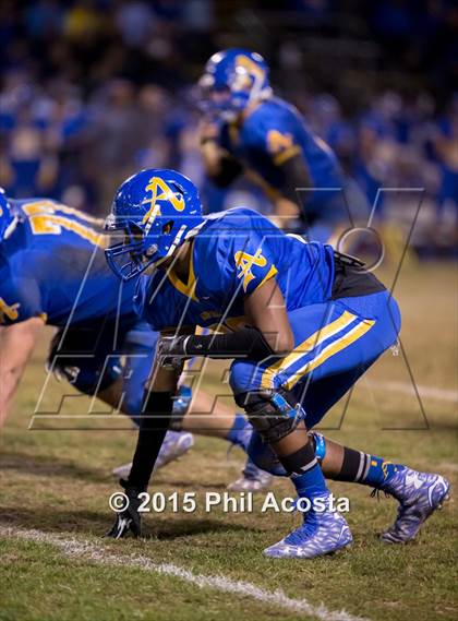 Thumbnail 2 in Bishop Amat vs Oaks Christian photogallery.