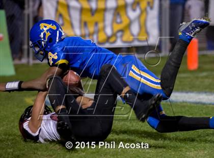 Thumbnail 2 in Bishop Amat vs Oaks Christian photogallery.