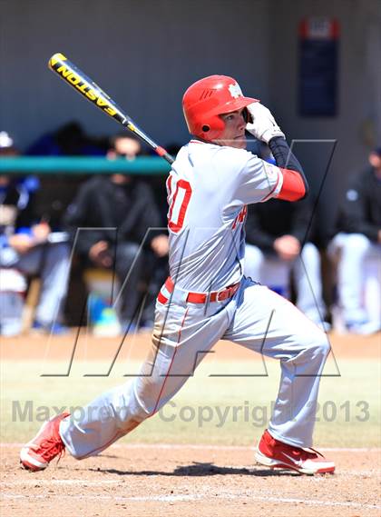Thumbnail 3 in Lexington vs. Mater Dei (National High School Invitational) photogallery.