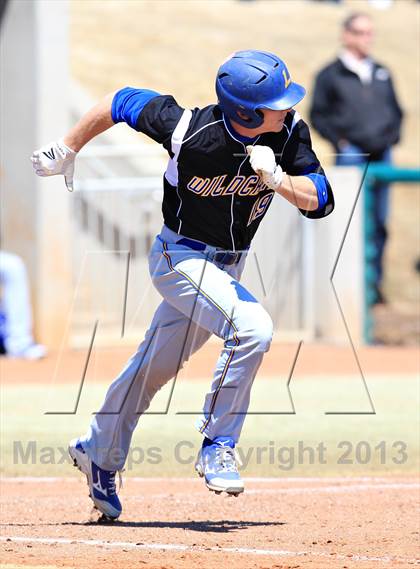 Thumbnail 3 in Lexington vs. Mater Dei (National High School Invitational) photogallery.