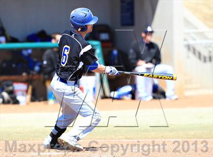 Thumbnail 2 in Lexington vs. Mater Dei (National High School Invitational) photogallery.