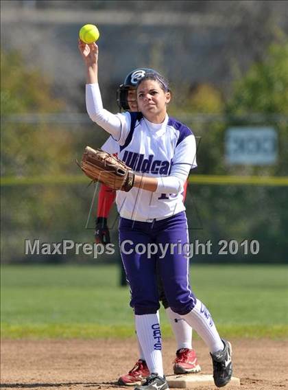 Thumbnail 2 in Lodi vs. Franklin (Victory Pre-Season Tournament) photogallery.