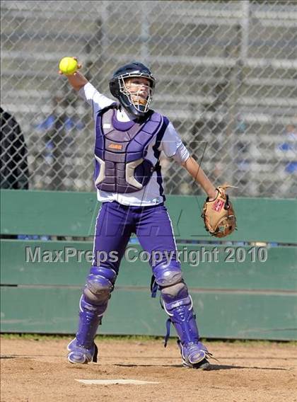 Thumbnail 2 in Lodi vs. Franklin (Victory Pre-Season Tournament) photogallery.