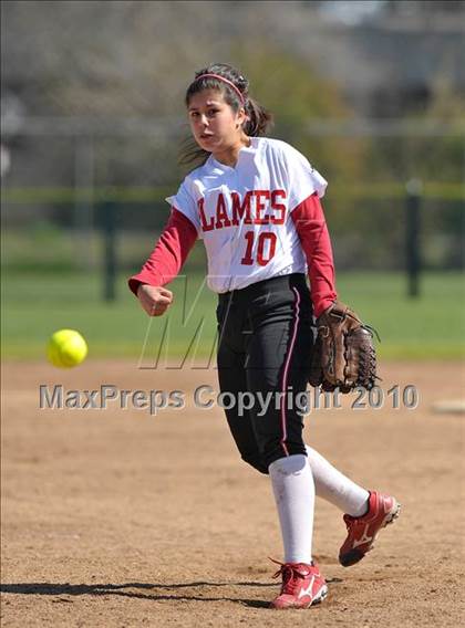 Thumbnail 2 in Lodi vs. Franklin (Victory Pre-Season Tournament) photogallery.