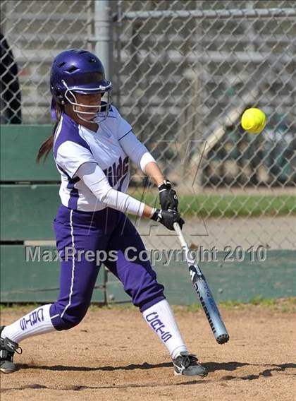 Thumbnail 1 in Lodi vs. Franklin (Victory Pre-Season Tournament) photogallery.