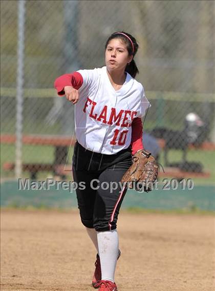 Thumbnail 2 in Lodi vs. Franklin (Victory Pre-Season Tournament) photogallery.