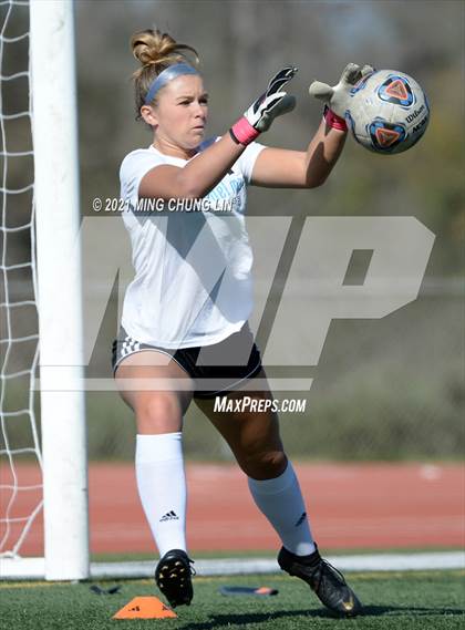 Thumbnail 3 in Corona del Mar @ University photogallery.