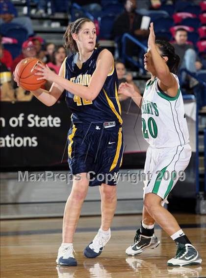 Thumbnail 3 in St. Mary's vs Mt. Lebanon (T-Mobile Invitational) photogallery.