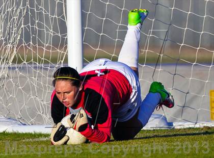 Thumbnail 1 in Santa Fe vs. Ridge Point (Pearland Shootout) photogallery.