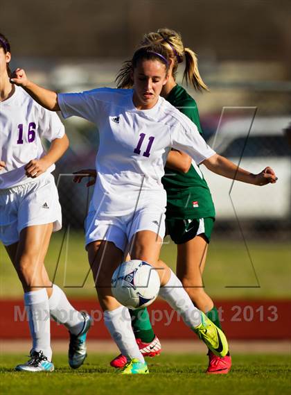 Thumbnail 2 in Santa Fe vs. Ridge Point (Pearland Shootout) photogallery.