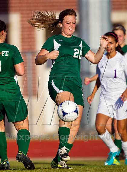 Thumbnail 3 in Santa Fe vs. Ridge Point (Pearland Shootout) photogallery.
