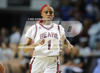 Thumbnail 1 in Barton vs. Izard County (AAA 2A State Final) photogallery.