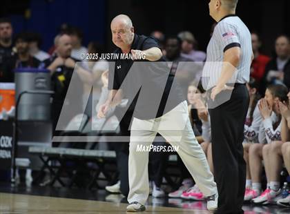 Thumbnail 3 in Barton vs. Izard County (AAA 2A State Final) photogallery.