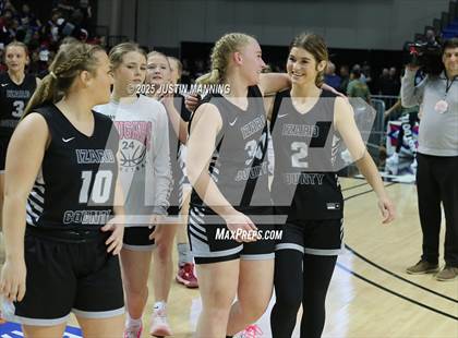 Thumbnail 2 in Barton vs. Izard County (AAA 2A State Final) photogallery.