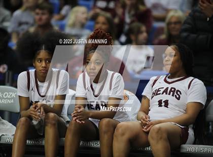 Thumbnail 1 in Barton vs. Izard County (AAA 2A State Final) photogallery.
