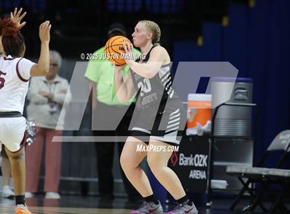 Thumbnail 2 in Barton vs. Izard County (AAA 2A State Final) photogallery.