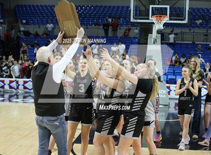 Thumbnail 1 in Barton vs. Izard County (AAA 2A State Final) photogallery.
