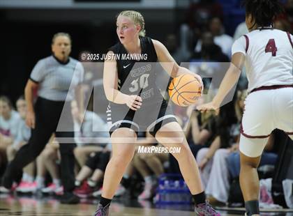 Thumbnail 2 in Barton vs. Izard County (AAA 2A State Final) photogallery.