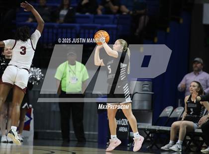 Thumbnail 3 in Barton vs. Izard County (AAA 2A State Final) photogallery.