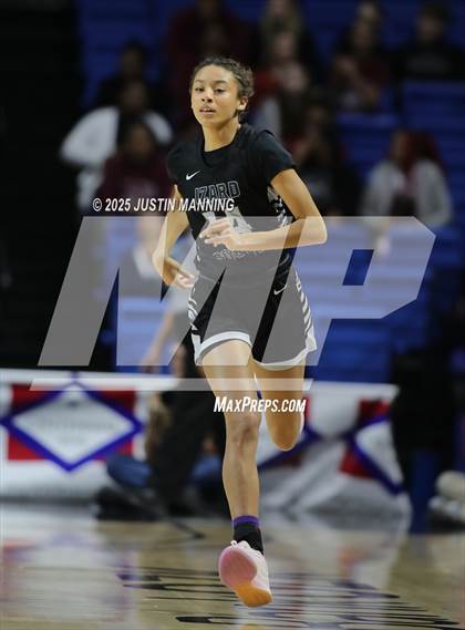 Thumbnail 1 in Barton vs. Izard County (AAA 2A State Final) photogallery.