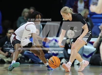 Thumbnail 2 in Barton vs. Izard County (AAA 2A State Final) photogallery.