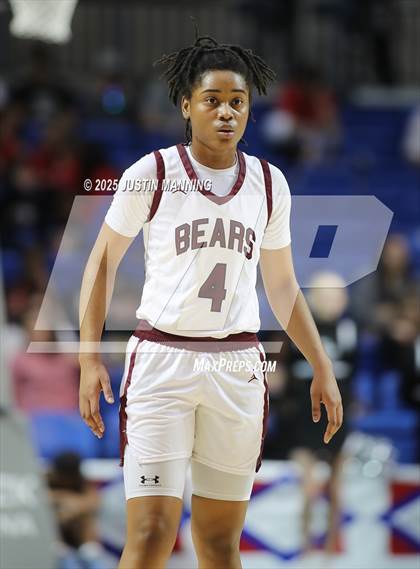 Thumbnail 3 in Barton vs. Izard County (AAA 2A State Final) photogallery.