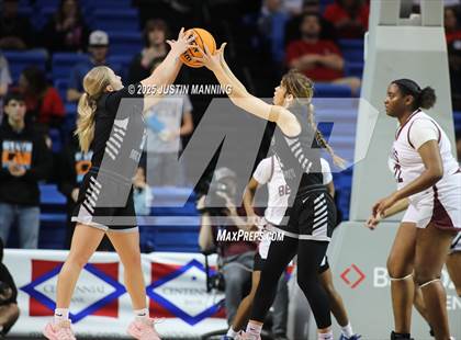 Thumbnail 3 in Barton vs. Izard County (AAA 2A State Final) photogallery.