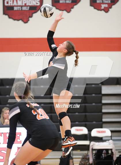 Thumbnail 3 in Amanda-Clearcreek @ Circleville photogallery.