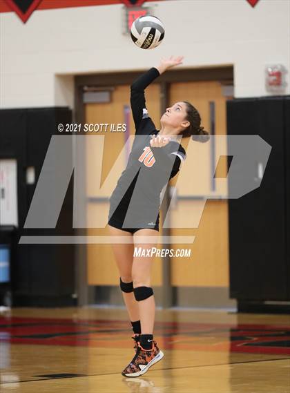 Thumbnail 2 in Amanda-Clearcreek @ Circleville photogallery.