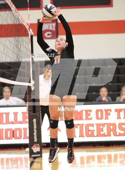 Thumbnail 3 in Amanda-Clearcreek @ Circleville photogallery.
