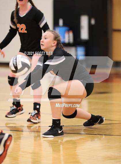 Thumbnail 2 in Amanda-Clearcreek @ Circleville photogallery.