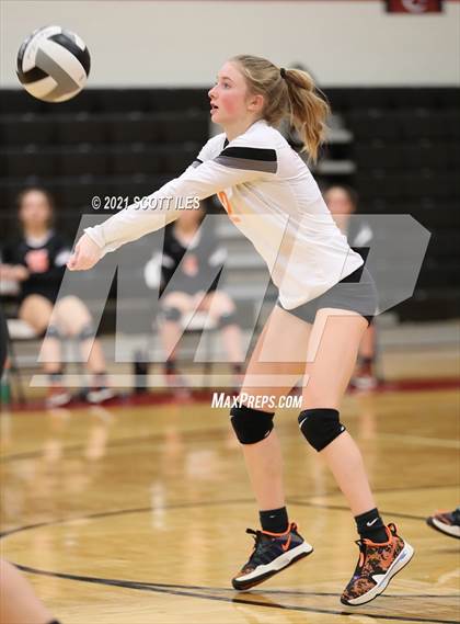 Thumbnail 1 in Amanda-Clearcreek @ Circleville photogallery.