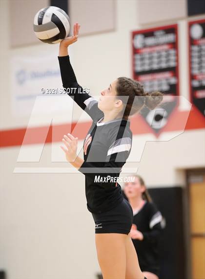 Thumbnail 1 in Amanda-Clearcreek @ Circleville photogallery.